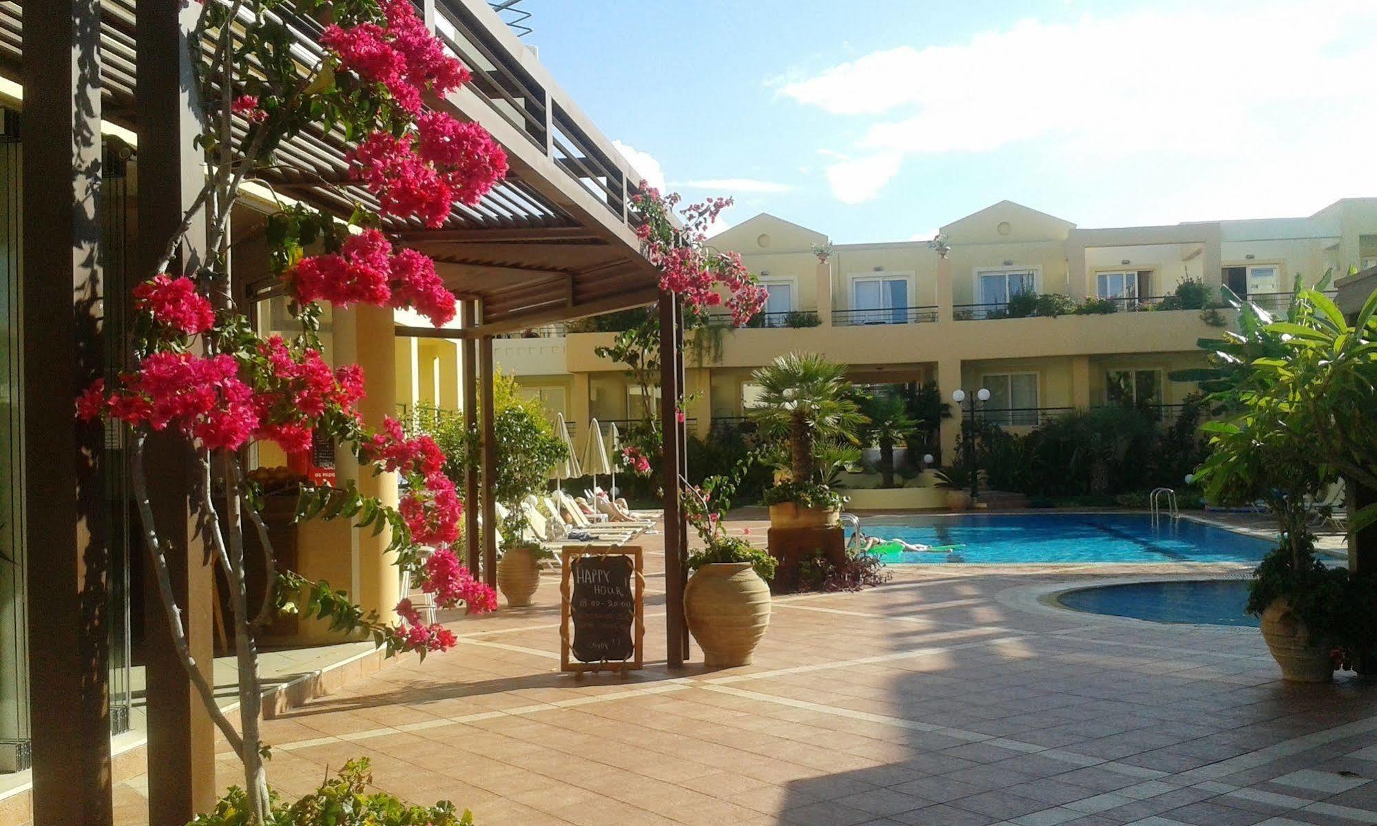 Helios Apartments Kato Daratso Exterior photo